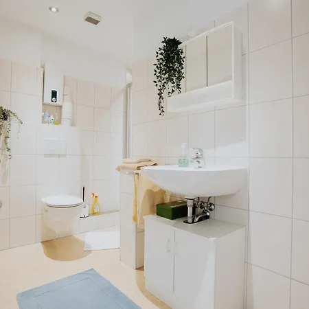 Charmanter Altbau In Boppard, Platz Fuer 5 דירה